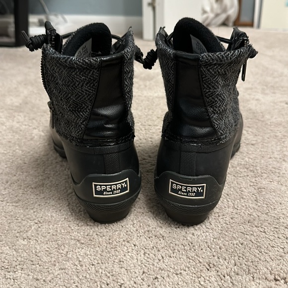 Like new Sperry duck boots in gray herringbone pattern - Picture 2 of 5